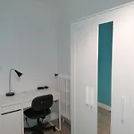Apartment Hadriel Host *