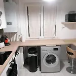 Hadriel Host Apartment